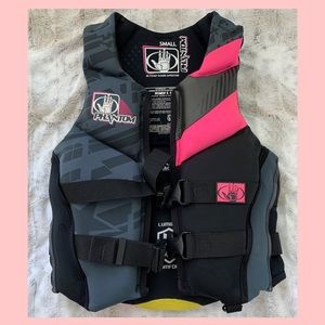 Bodyglove Phantom Life Jacket, Small.